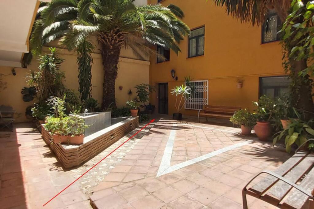 New Studio In Malaga With Views And Very Quiet Exterior photo